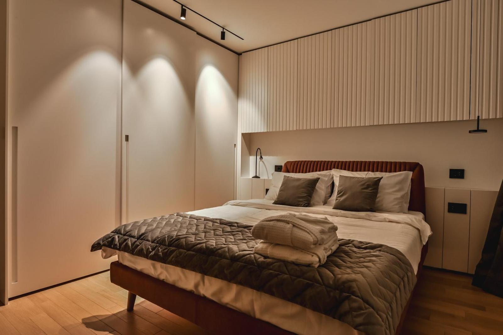 Escape - Genex Apartment